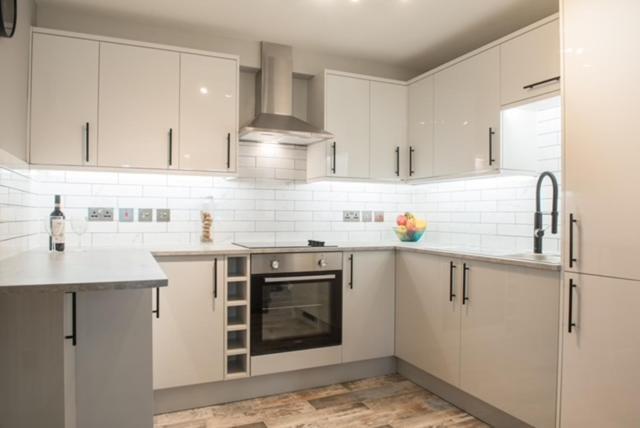הנדון Finchley Contemporary 2 Bed Apartment + Parking מראה חיצוני תמונה